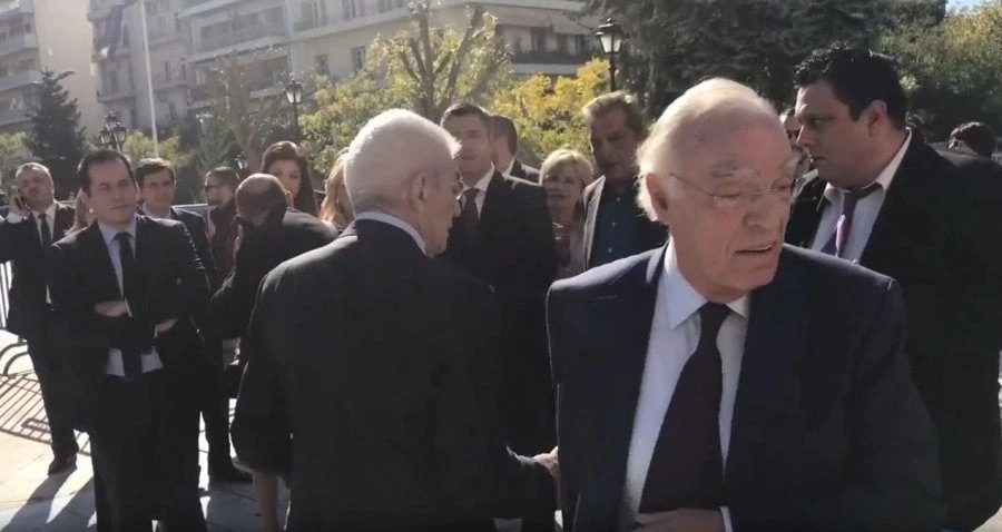 Θεσσαλονίκη: Τσακώθηκαν πάλι Λεβέντης-Μπουτάρης για το ποιος θα κάνει πρώτος δηλώσεις – Bίντεο